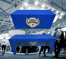 The Imagesource fitted table cloth with closed back has full table coverage and is great for trade shows, events and expo booths